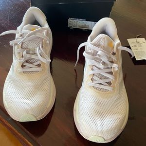 Adidas Supernova Stride sneakers